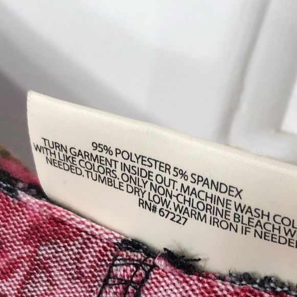 soft black with pink red green rose print knit top - Picture 8 of 8